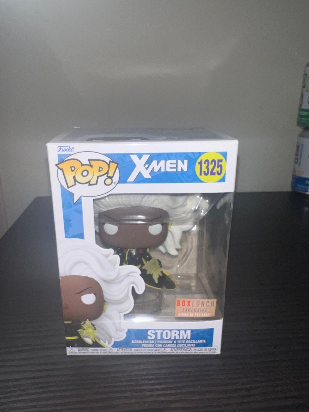 VAULTED EXCLUSIVE GLOW IN DARK Storm Marvel X-Men Funko Pop #1325 Comics Books